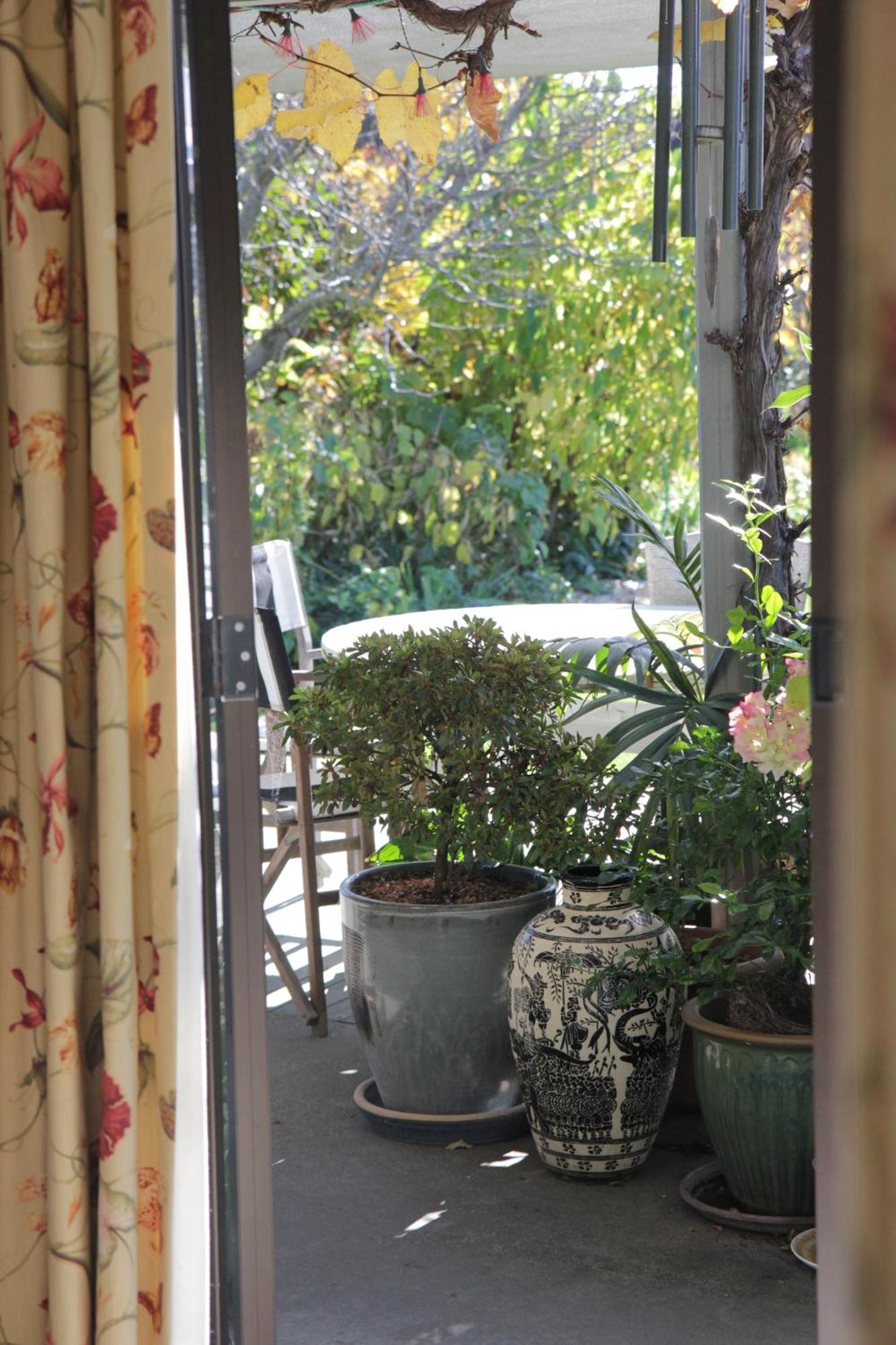 Magnolia House Bed & Breakfast Blenheim Exterior photo